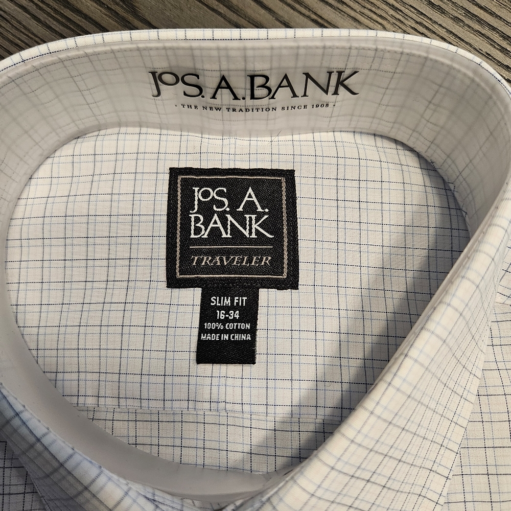 Jos. A. Bank Men's Long Sleeve  Dress Shirt Size 16-34 Slim Fit.